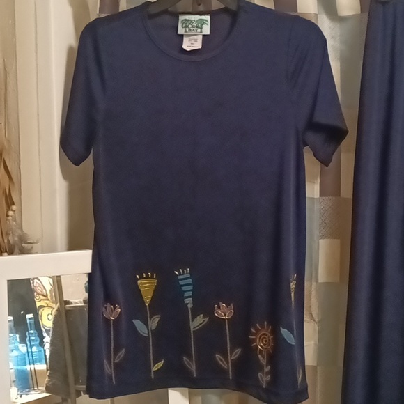 CoConut BAY navy 2-pc pantsuit w metallic floral embroidered designs Size Small - Picture 4 of 14